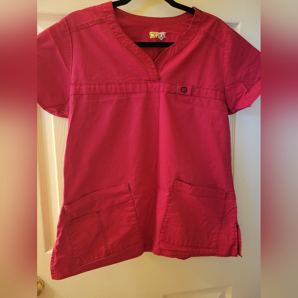 Wonderwink scrub top
